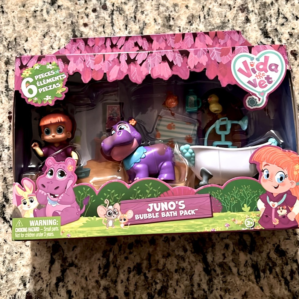 Vida the Vet Juno’s Bubble Bath Pack Figurines & accessories NIB